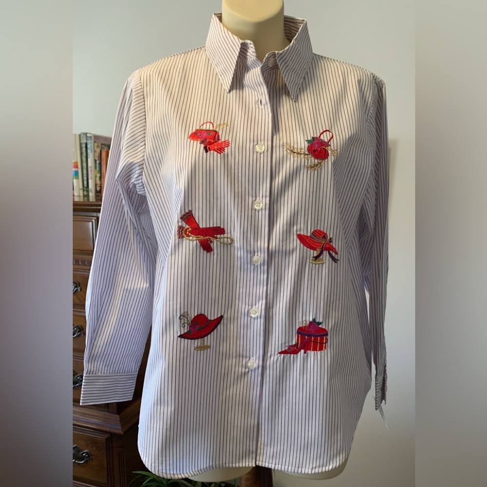 Long Sleeve white with purple stripe Blouse (Red Hatter’s), NWT